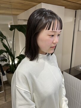 サーリー(SURLY) 切りっぱなしボブオリーブカラー