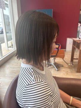 アルコ(Arco) 大人かわいいショートボブ ミディアム 外ハネくびレイヤー