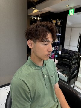 アイズ 海老名(AIZU) ツイストスパイラルパーマ　メンズパーマ　海老名　眉毛カット