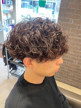 エヌアンドエーコンティ(N&A CONTi) カール強め美シルエット メンズパーマ×ブラウンカラー