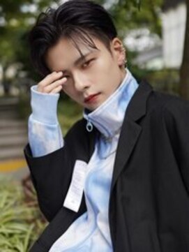 メンズヘアーログ 錦糸町(Men's hair L.O.G) メンズ　韓国風かきあげアップバングメンズ