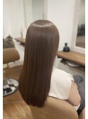 オリーブグレージュ