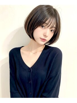 ツヤ感ナチュラル小顔ショートボブ