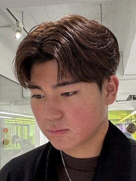 ヘアアンドフェイス ルースト(hair&face ROOST) MEN’S HAIR/サーフカール/刈り上げセンターパート/円町