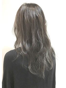 フレイムスヘアデザイン(FRAMES hair design) 透明感のある柔らかいソフトグレージュ×セミロング