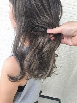 ヘアー アトリエ アンジー(Hair Atelier Angee) ハイライトグレージュカラー