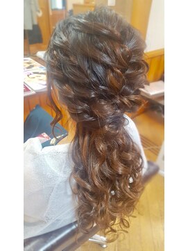 エクステンション クーチャー(Extention Cu'cha) ルーズポニー風ハーフアップ(*^^*)