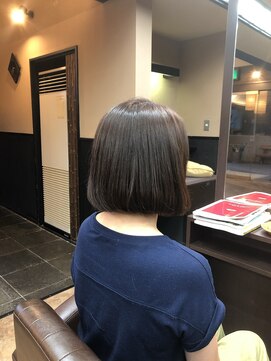 ナトゥーラ 岐阜(Natura) ワンレンまとまるボブ