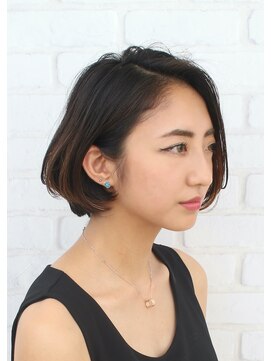 ワンズ 竜王店(ONE'S) 大人可愛いミニボブ