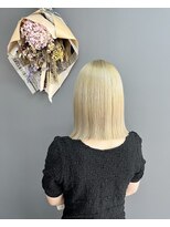 ラフィネ(Raffine)&nbsp;ホワイトベージュ/切りっぱなし