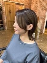 ヴィップルーム(viproom)&nbsp;ツヤ髪スタイル/ニュアンスカラー/ショートボブ/センターパート