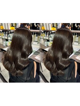 自社開発【髪質改善パールプラチナトリートメント】で驚きのツヤと手触り♪乾かすだけでまとまる髪へ/焼津