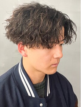 バース バイ ハピネス(BIRTH by happiness) 奈良men's大人男髪ツイストスパイラルパーマセンターパート