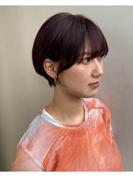 エアー 青山(AIR) 前髪あり耳掛け丸みくびれショートボブ20代30代40代50代60代