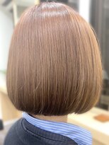 ハテナ(hatena)&nbsp;シフォンベージュ×ボブスタイル