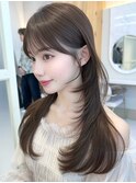 前髪顔まわり小顔ミディアムレイヤーフェミニンロング