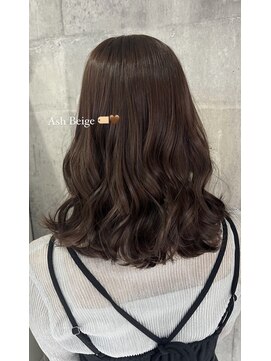 アエラバイトゥルークリエイション(AERA by True Creation) アッシュベージュ