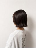 切りっぱなし外はねボブ