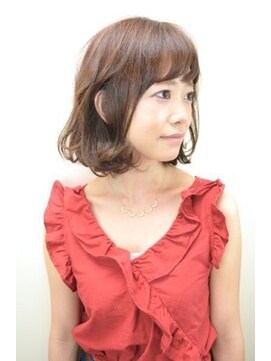 ラフレシア(rafflesia) ゆるふわミディーボブ