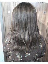 フェリエットバイビークール(feliette by Be-COOL)&nbsp;「feliette」軍司博司　細めハイライト　オリーブベージュ♪