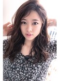 大人かわいいゆる巻きロング