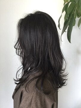 ロッタ(Lotta) ☆Lotta 照井麻由佳☆大人かわいいミディ