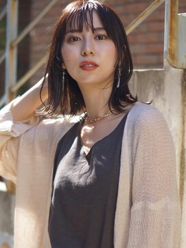 アトリエ フェム(atelier.fem) 秋冬のオシャレに合うゆるハネミディアム