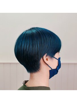コネクトヘアデザイン バイ マツダ(CONNECT hair design by Matsuda) メンズライクなマッシュショートのネイビーカラー