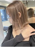 海外へア 外国人風 ミルクティーベージュ 切りっぱなしボブM23