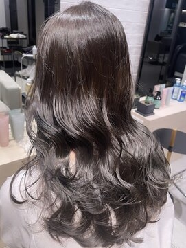 ステア ケース(stair case) 【NATASHA】ロング中盛りレイヤー