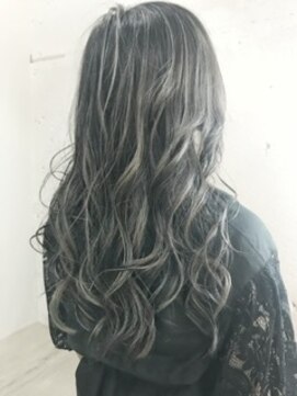 ニッチ(NICHE) 【NICHE HAIR（ニッチ ヘアー）】【西鎌倉】ハイライトカラー