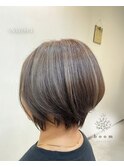 ショートボブ
