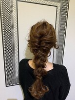 ヘアーメイクロージー 八軒店 (HAIR MAKE ROSY)&nbsp;ヘアセット編み下ろしパーティーヘアアレンジヘア三つ編み