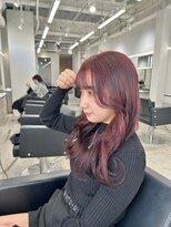 ジゼル 中津大分(GiseL)&nbsp;チェリーレッド　ブリーチなしWカラー艶カラー髪質改善巻き髪