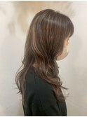 細めハイライト立体感ゆるふわクセ毛風パーマ大人可愛いロング