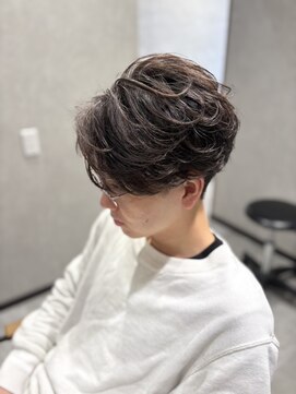 ウノ ア ウノ(uno a uno) フェザー風センターパート