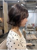 オリーブベージュヘーゼルグレージュブリーチカラー外国人風ボブ