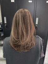 ザセカンドバイジャスミン(THE 2ND by JASMINE)&nbsp;白髪ぼかしハイライト×グレージュレイヤーカット