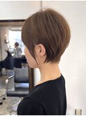 レイヤーボブハイライトカラーミルクティーベージュ
