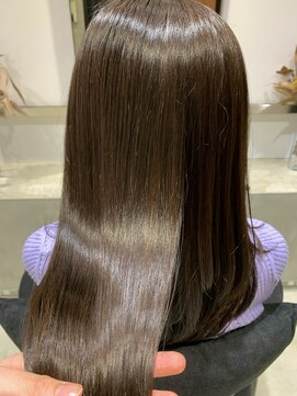 ピリオド(period.) ツヤ感アップのニュアンスカラー