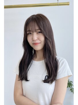 エマン(AIMANT) グレージュカラー/20代30代