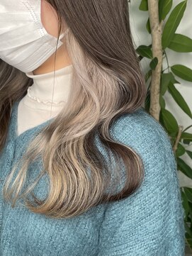 アン(Hair make un) 【インナーカラー】ホワイトベージュ♪