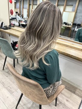 ジゼル(gisele) (稲毛)バレイヤージュ