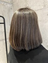 プラスシー(+C)&nbsp;地毛にハイライト/福岡地毛にハイライト/福岡白髪ぼかし