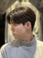 アルム オモテサンドウ(ALLM omotesando) 韓国ヘア センターパート カルマパーマ ダウンパーマ メンズ