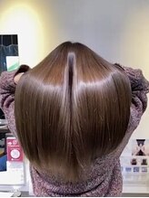 クララ オサエンドウリ(CLALA. Osaendori)