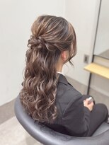 モナルダ(Monarda)&nbsp;10代20代30代/ヘアセット/結婚式/パーティ【岡山】