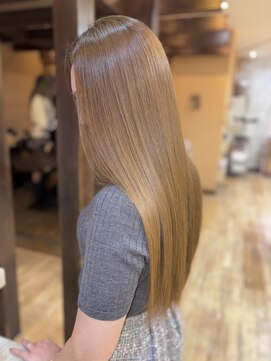 モアムー(Moremuu) 【Makoto】ベージュカラー