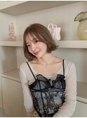 扱いの楽な外ハネくびれヘア