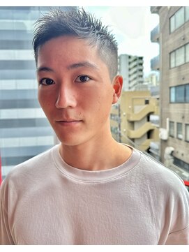 ロミーオム 本厚木(ROMMY. Homme) 刈り上げツーブロック短髪ショートメンズヘア